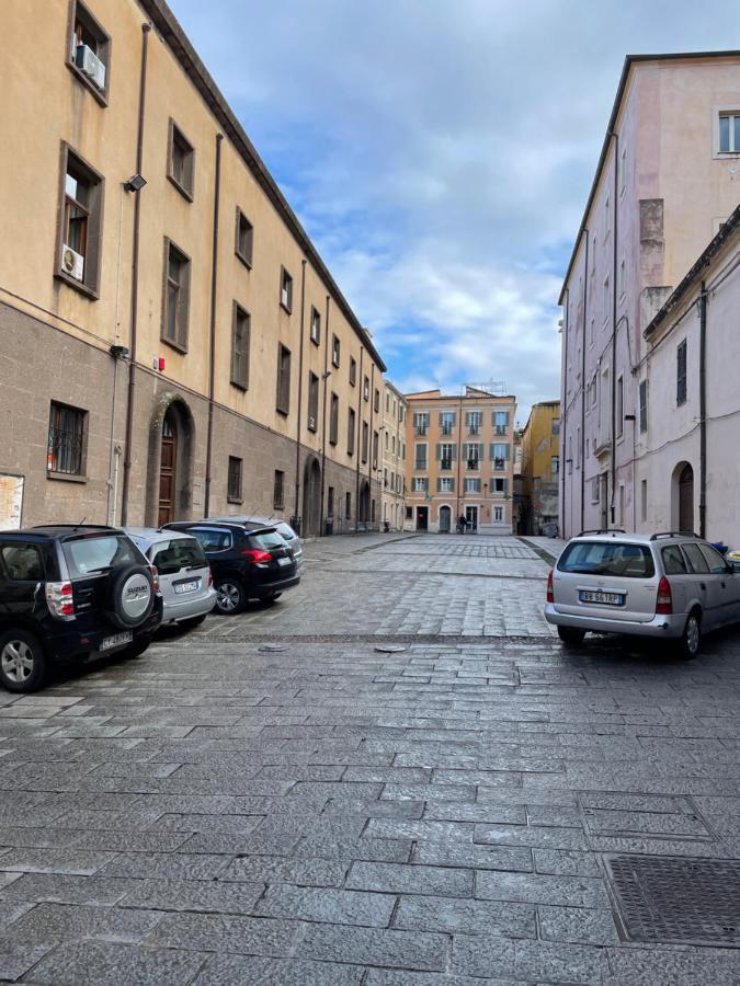 Civico 2 Apartment Sassari Bagian luar foto