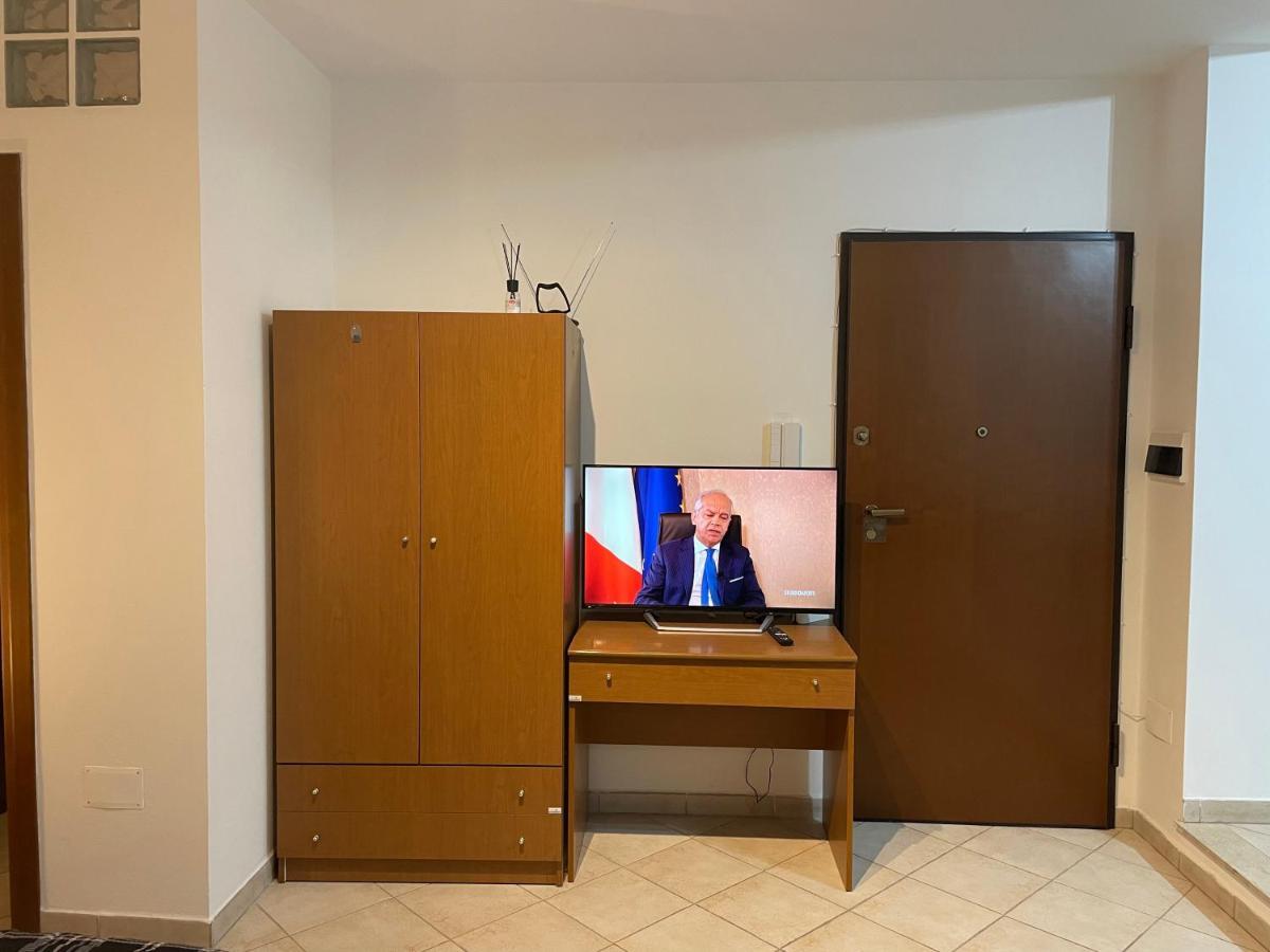 Civico 2 Apartment Sassari Bagian luar foto