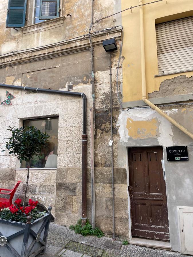 Civico 2 Apartment Sassari Bagian luar foto