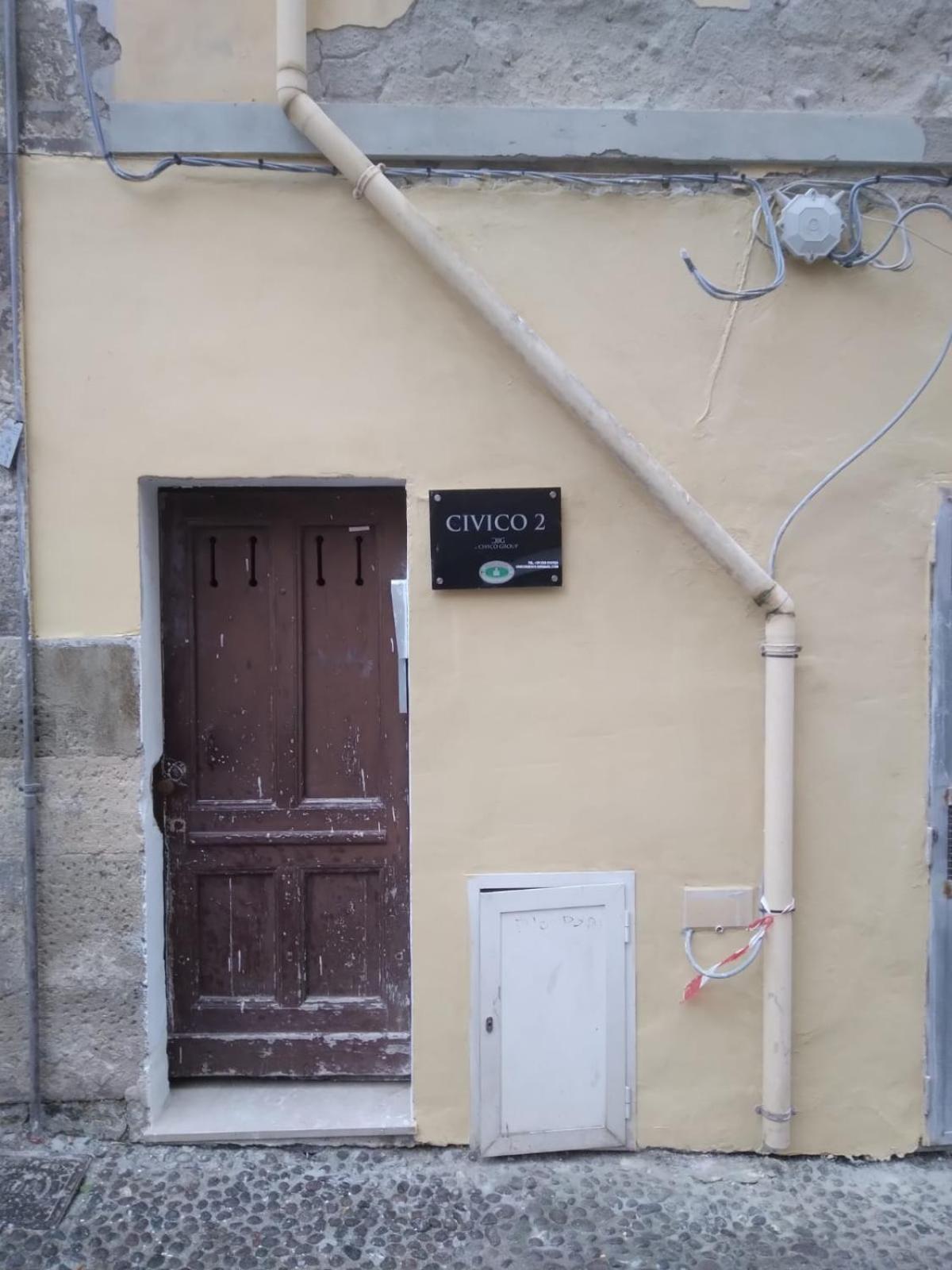 Civico 2 Apartment Sassari Bagian luar foto