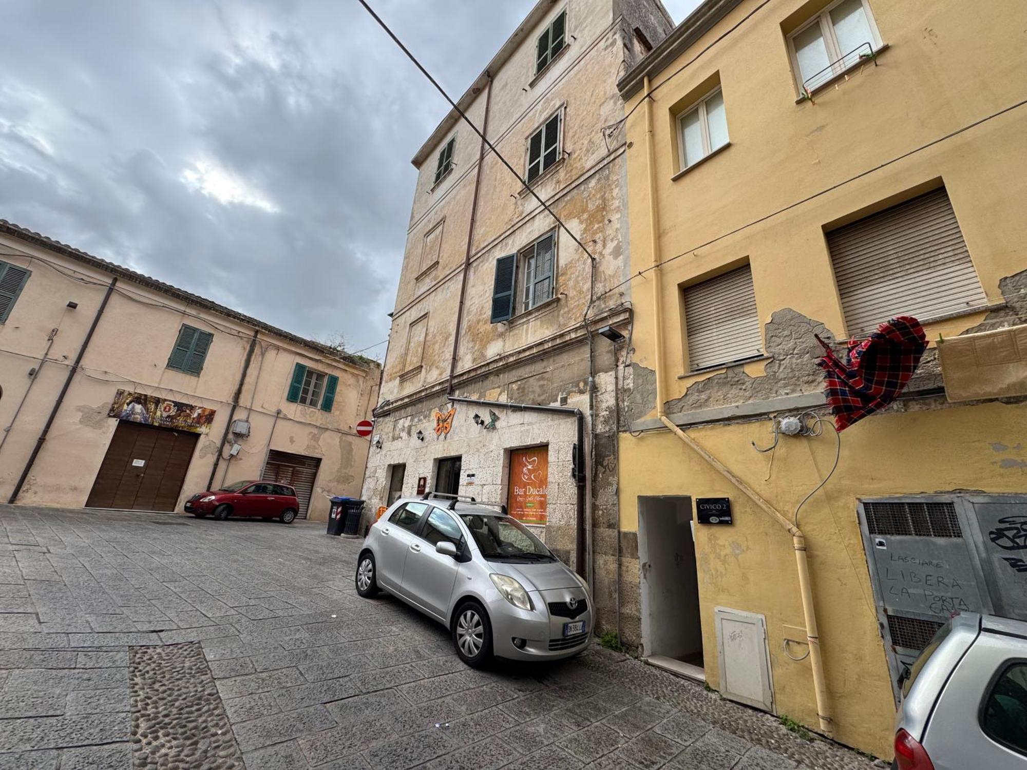 Civico 2 Apartment Sassari Bagian luar foto